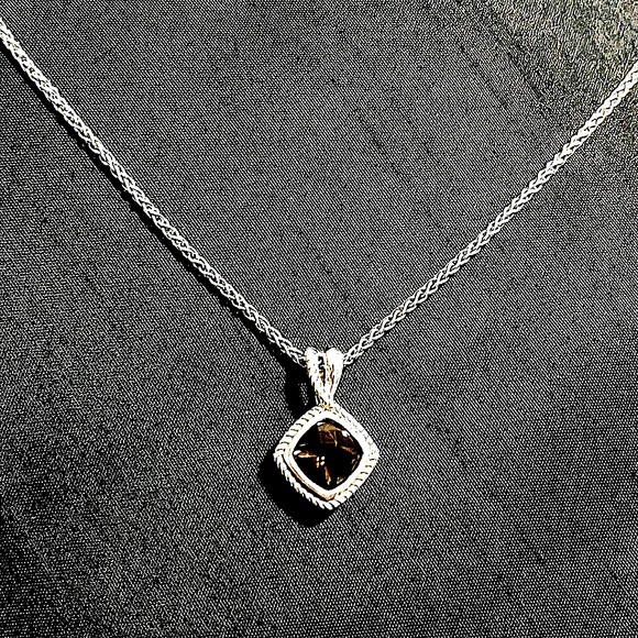 Smokey brown quartz stone encased in a white gold pendant sterling silver chain - Picture 4 of 5